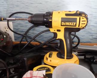 DEWALT DRILL