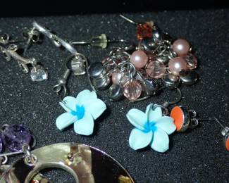 VINTAGE / FASHION JEWELRY - EARRINGS - NECKLACES - PINS - RINGS