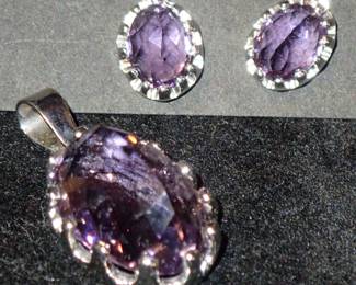 VINTAGE / FASHION JEWELRY - EARRINGS - NECKLACES - PINS - RINGS VINTAGE / FASHION JEWELRY - EARRINGS - NECKLACES - PINS - RINGS