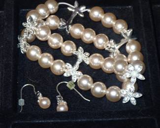 VINTAGE / FASHION JEWELRY - EARRINGS - NECKLACES - PINS - RINGS