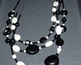 VINTAGE / FASHION JEWELRY - EARRINGS - NECKLACES - PINS - RINGS