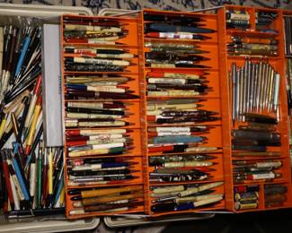 Large collection of vintage mechanical pencils