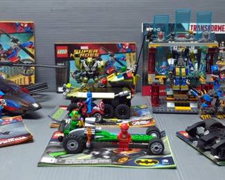 Lego Kits Including Marvel & DC Super Heros
