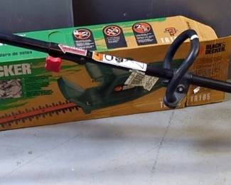 Murray Select Gas Edge Trimmer, Model MS 2550, Untested, Fuel Line May Need Repair, And Black & Decker 16" Electric Hedge Trimmer