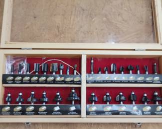 Router bit set 
