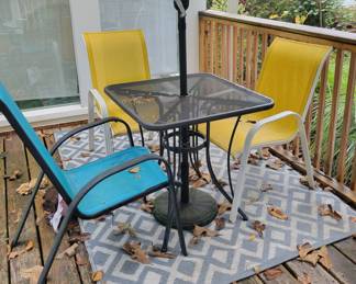 Outdoor Cafe table and chairs 