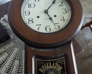 Regulator 31 day clock