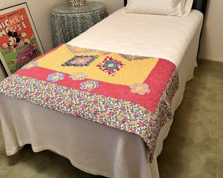 Twin Bed, Bedding