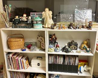 Bookcases, books, patterns, magazines, Figurines, etc.