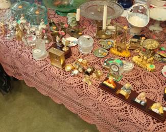Lamps, oriental, cake stand, lots of misc