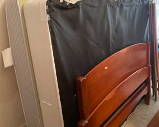 Maple double bed  Br pieces are priced individually and as a set)