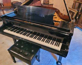 Mint condition Ebony Grand Piano by Pearl River...largest contemporary piano maker in the world!