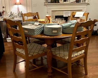 DINING TABLE & CHAIRS