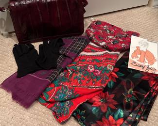 Women’s accessories