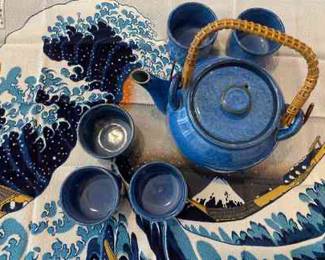 Blue teapot and The Wave decor