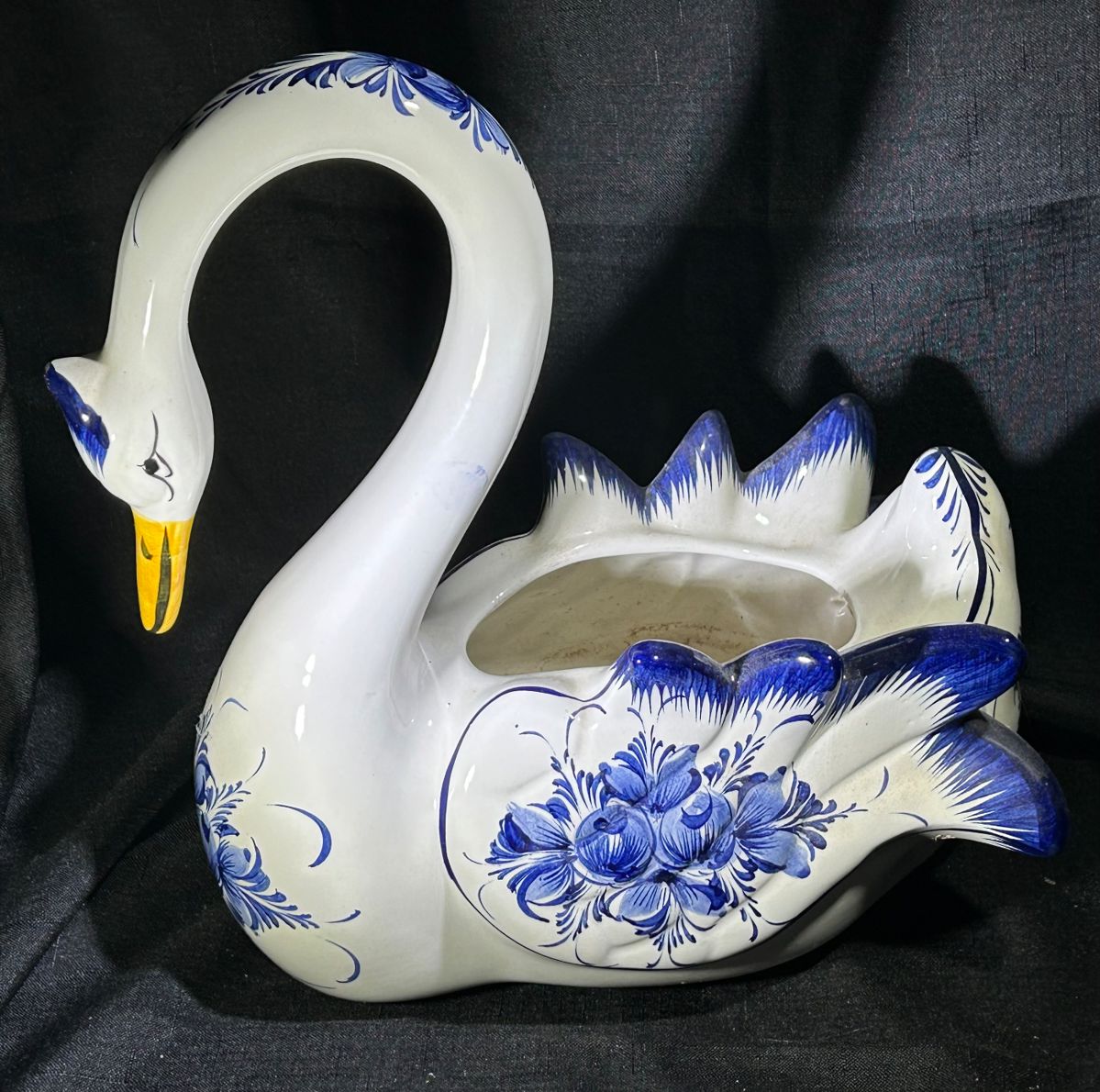 Hand painted swan planter. Yep, its blue and white!