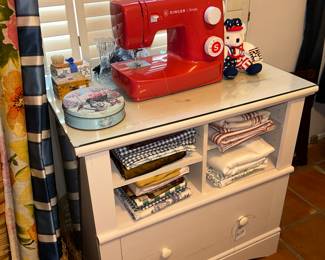 Singer Simple sewing machine & fabric by the yard