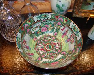 Rose Medallion Bowl