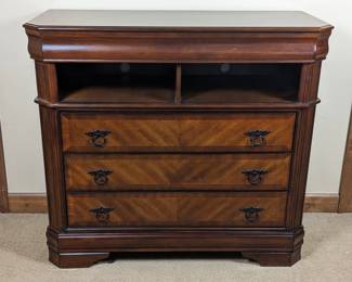 New Classic Furniture Dresser 47w 20d 42h