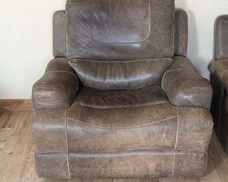 Haining Happy Leather Furniture China Electric Recliner 45w 40d 42h (66d extended)