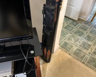 Wonderful pool stick in a leather carrying case.  