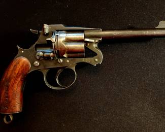 Authentic era revolver