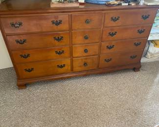 Pretty maple dresser.