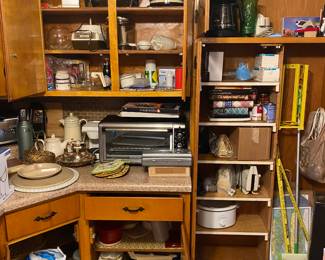 Useful kitchen items.