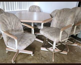 Dinette Set with Table, 4 Chairs and Extra Leaf and 2 Matching Bar Stools