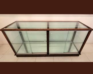 Excellent and Large Display Case; Floor or Table Top 