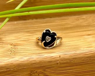  Gold Antique Ring with Onyx and diamond