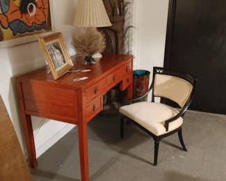 Antique Chinese Mandarin Red Lacquered Console Table - Circa 1900 - 1920
