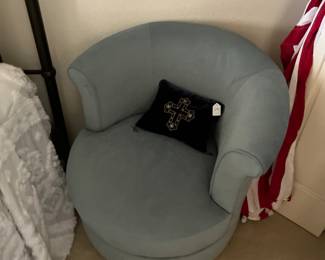 Tub chair