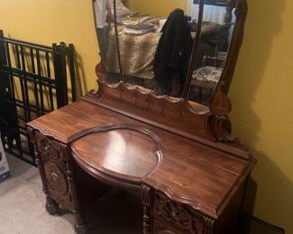 Antique vanity dresser, part of a three piece bedroom set