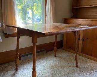 Small drop side dining table.