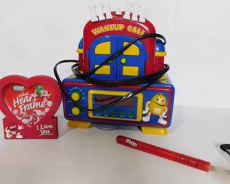 Vintage M & Ms Alarm Clock Radio