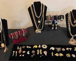 Assortment Of Jewelry 
