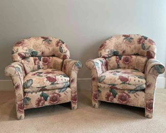 Hickory Fry Twin Chairs