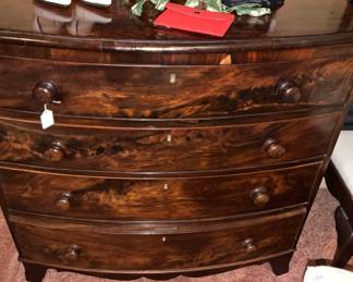 Antique 4-drawer chest