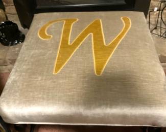 "W" ottoman