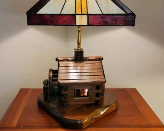 Cozy Cabin Accent Table Lamp Stained Glass