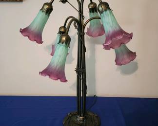 Tiffany INSPIRED Table Light Lamp