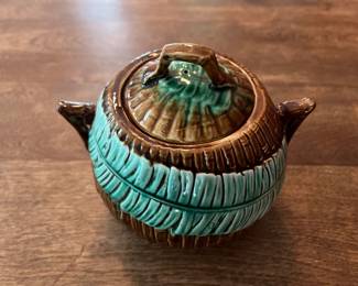 Lidded pot 
Item Location
Dining Room 