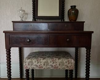 Spooled vanity and stool