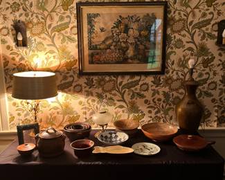 Pottery!
Item Location
Main floor backroom 