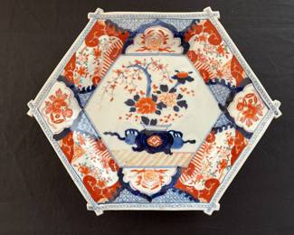 Imari plate 
Item Location
Main floor living room 