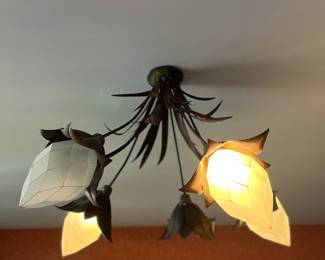 John Vahanian Custom Light 
Item Location
Dining Room 