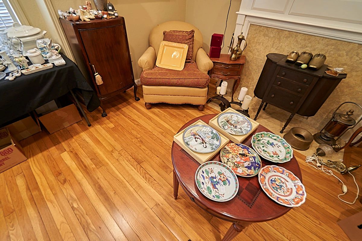 HUGE BELLAIRE ESTATE SALE in Bellaire, TX starts on 9/14/2023