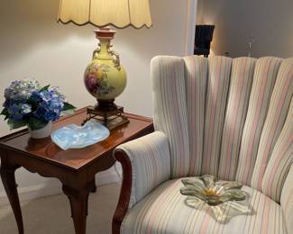 1 of 2 tables & lamps