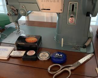 Singer sewing machine